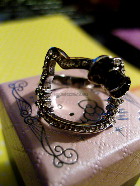 HK Black ring
Submitted by ladysophistifunk